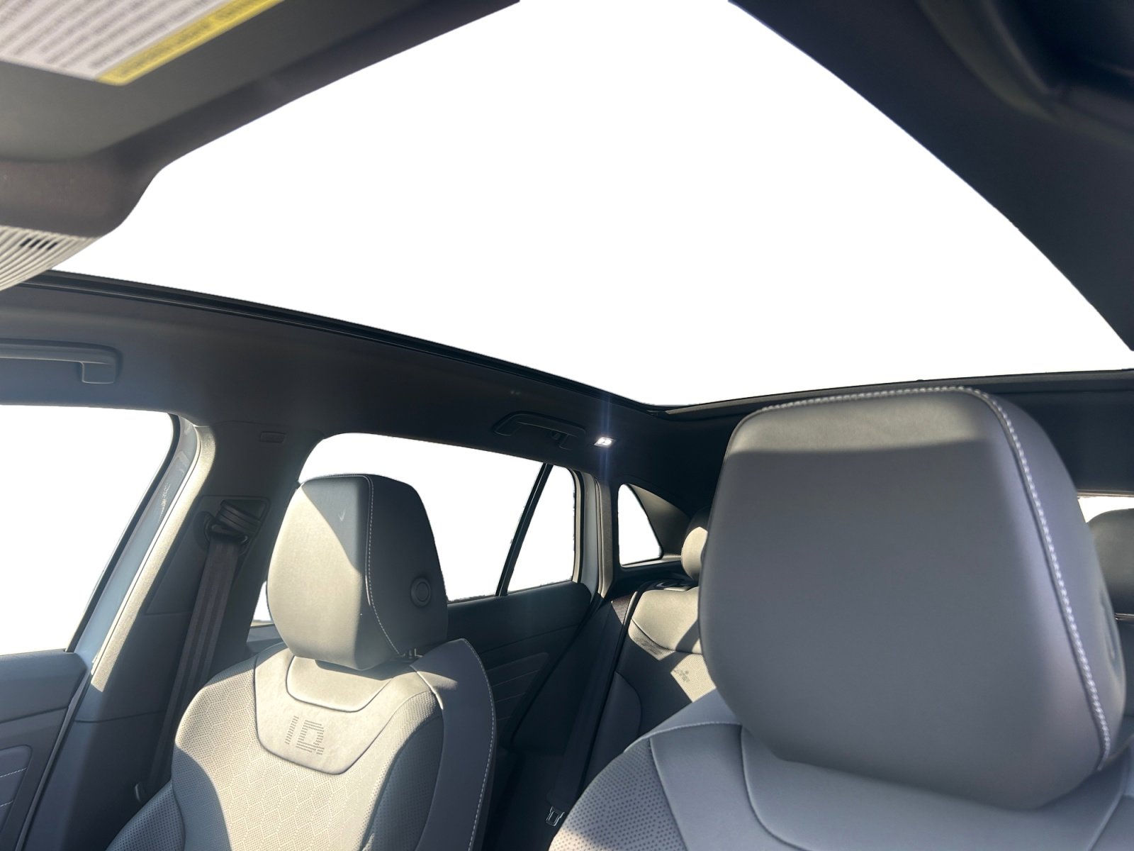 New 2025 Volkswagen ID.4 Pro S Plus image 5