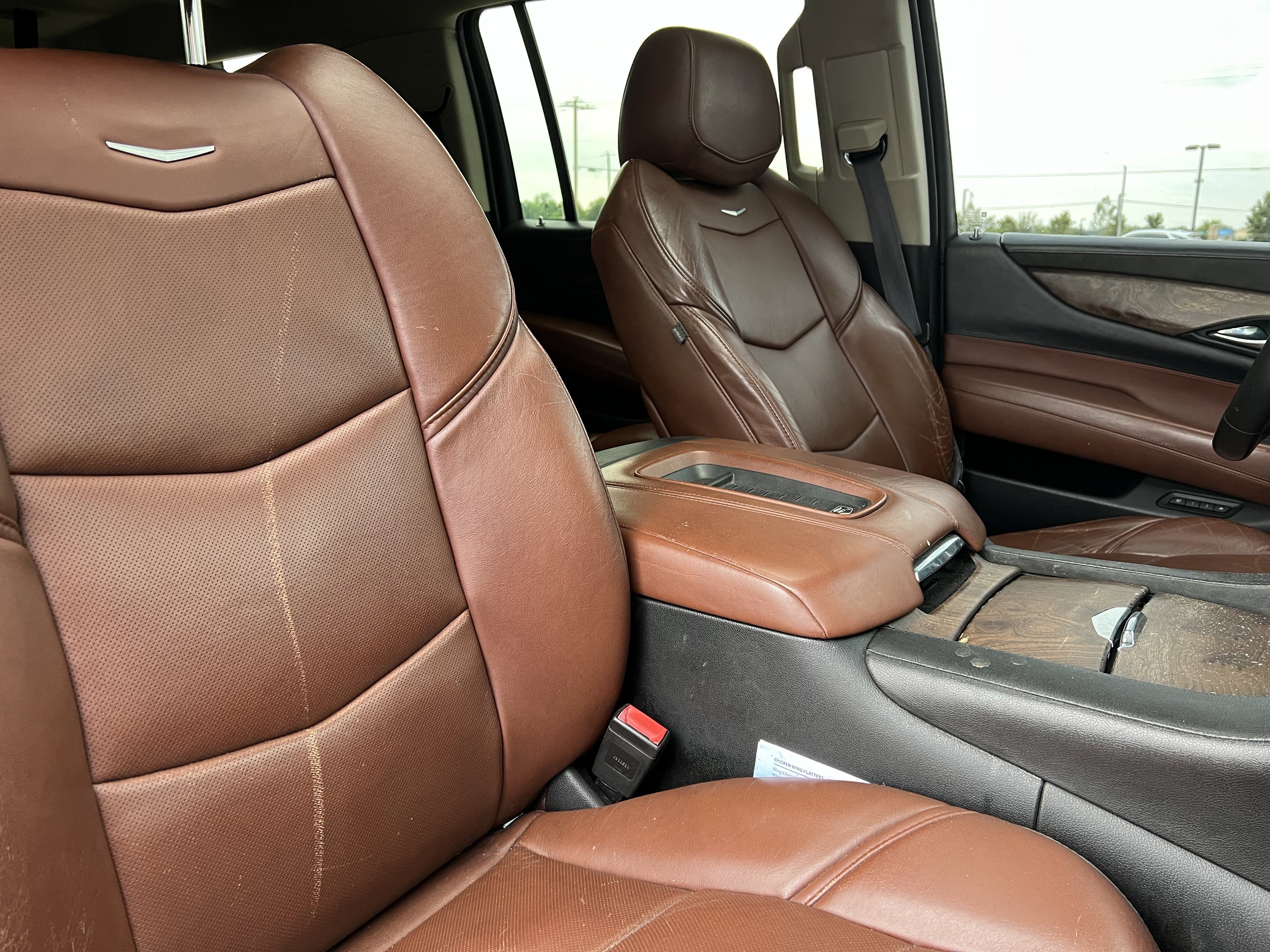 Used 2016 Cadillac Escalade ESV Luxury AWD/4WD image 35