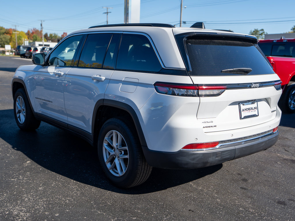 Used 2025 Jeep Grand Cherokee Laredo X AWD/4WD image 7