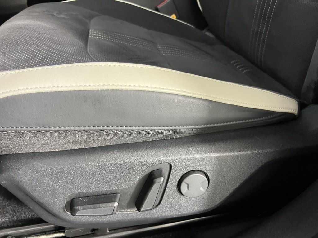 Used 2023 Kia EV6 GT-Line w/ GT-Line Suede Seat Package image 24