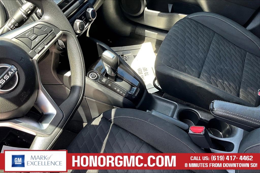 Used 2022 Nissan Kicks S FWD image 18
