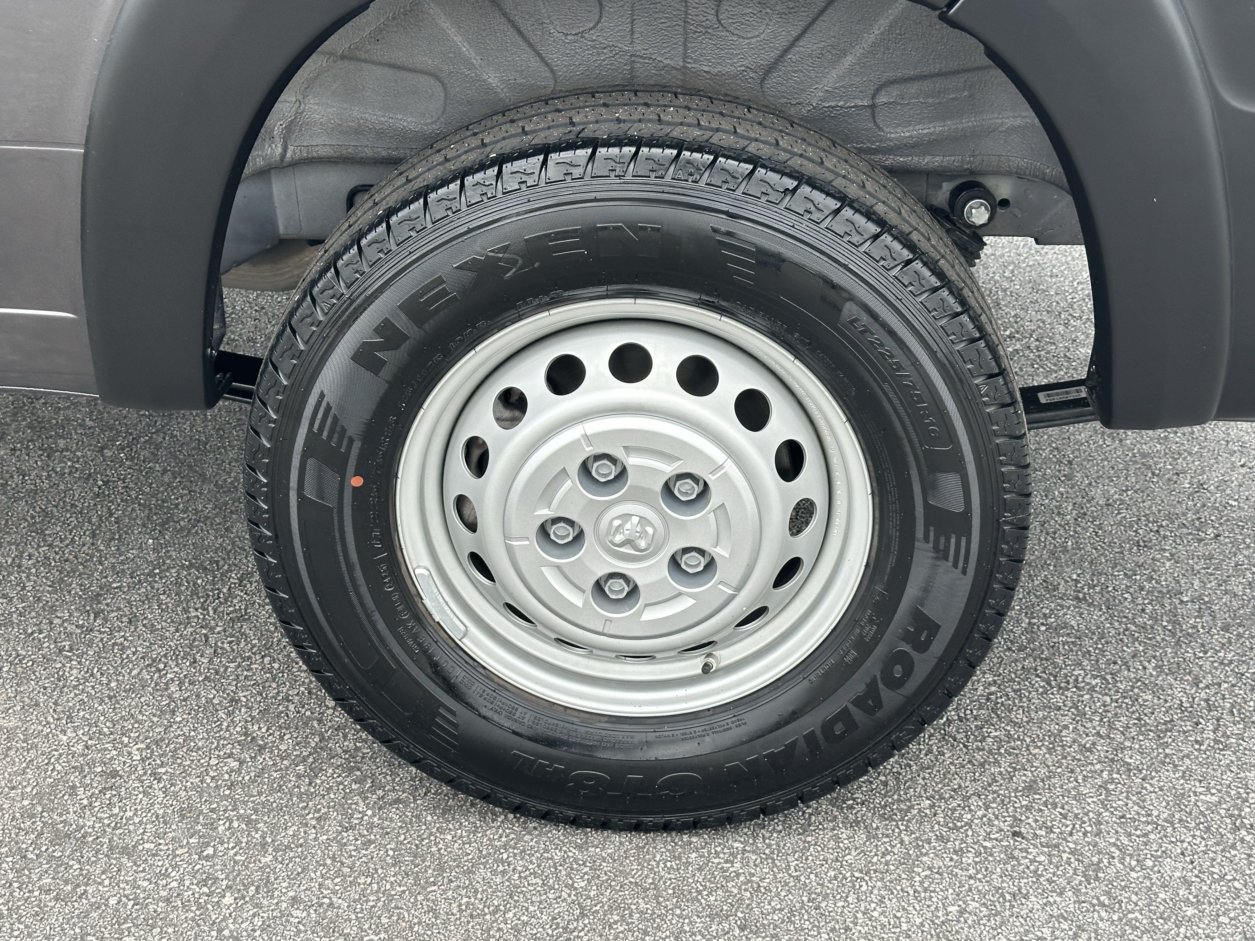 Used 2026 RAM ProMaster 2500 FWD image 19