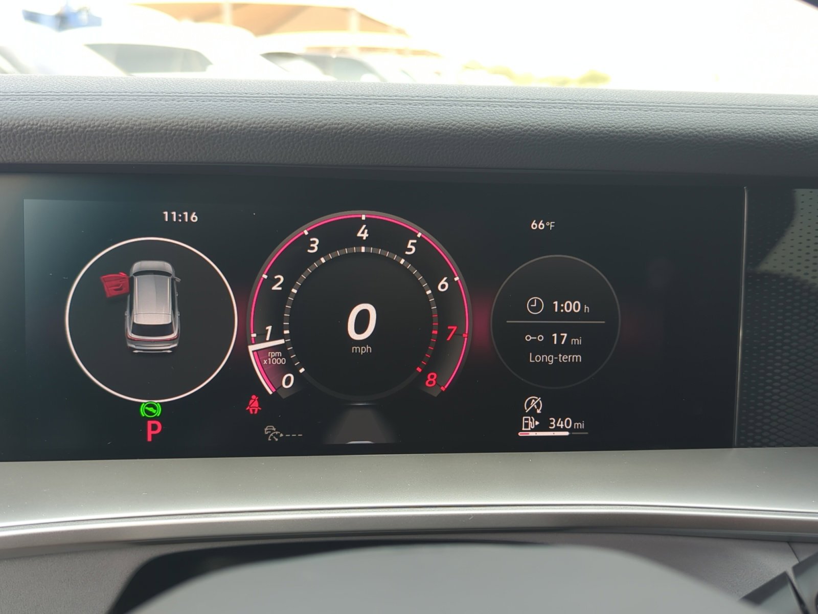 New 2025 Volkswagen Tiguan SE image 11