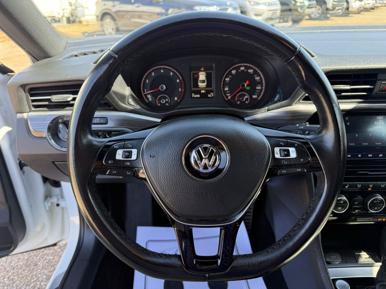 Used 2022 Volkswagen Passat 2.0T R-Line FWD image 12