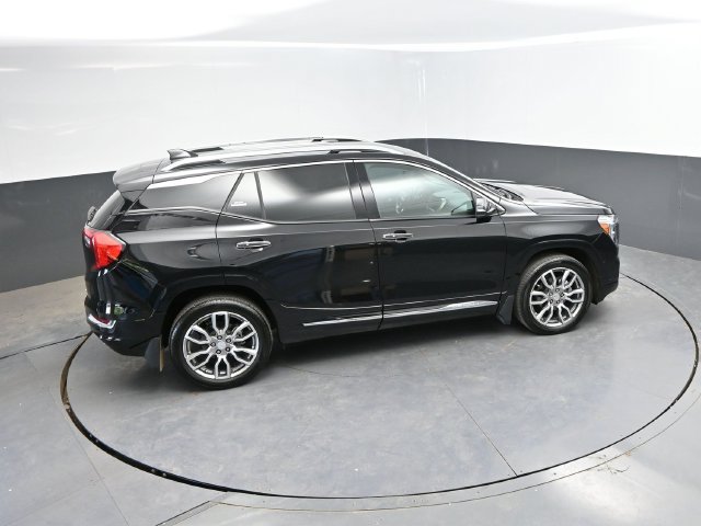 Used 2023 GMC Terrain Denali w/ Denali Premium Package AWD/4WD image 27