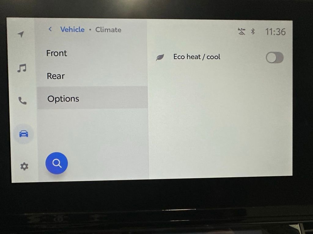 Used 2025 Toyota Sienna LE image 33