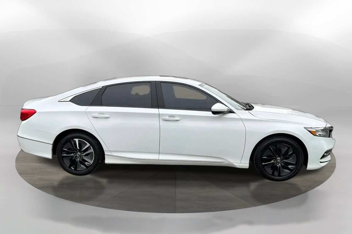 Used 2018 Honda Accord EX image 6