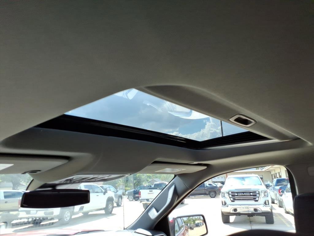 New 2026 GMC Sierra 1500 SLT image 13