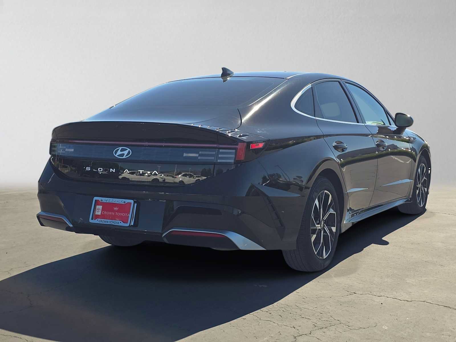 Used 2025 Hyundai Sonata SEL FWD image 3