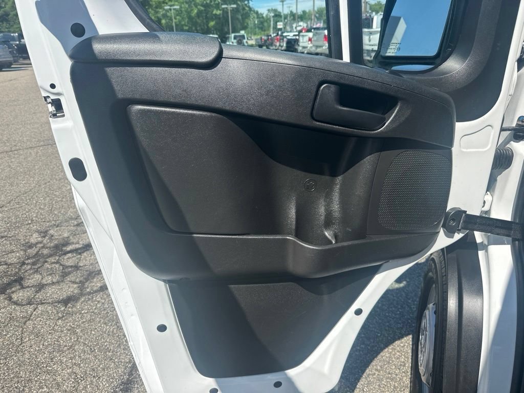 Used 2025 RAM ProMaster 2500 w/ U-Haul Equipment Group FWD image 16