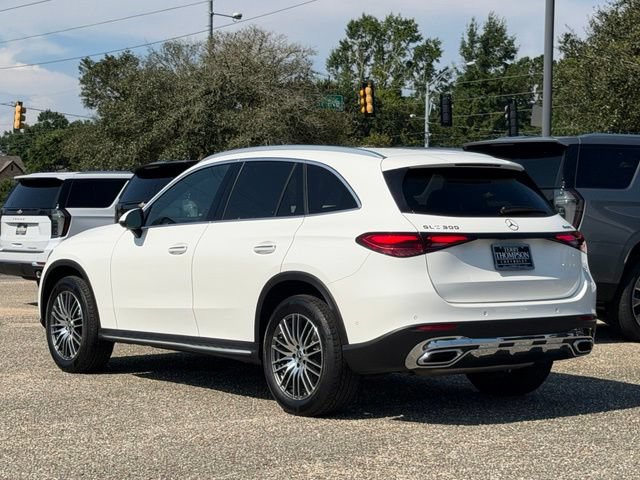 Used 2025 Mercedes-Benz GLC 300 4MATIC image 8