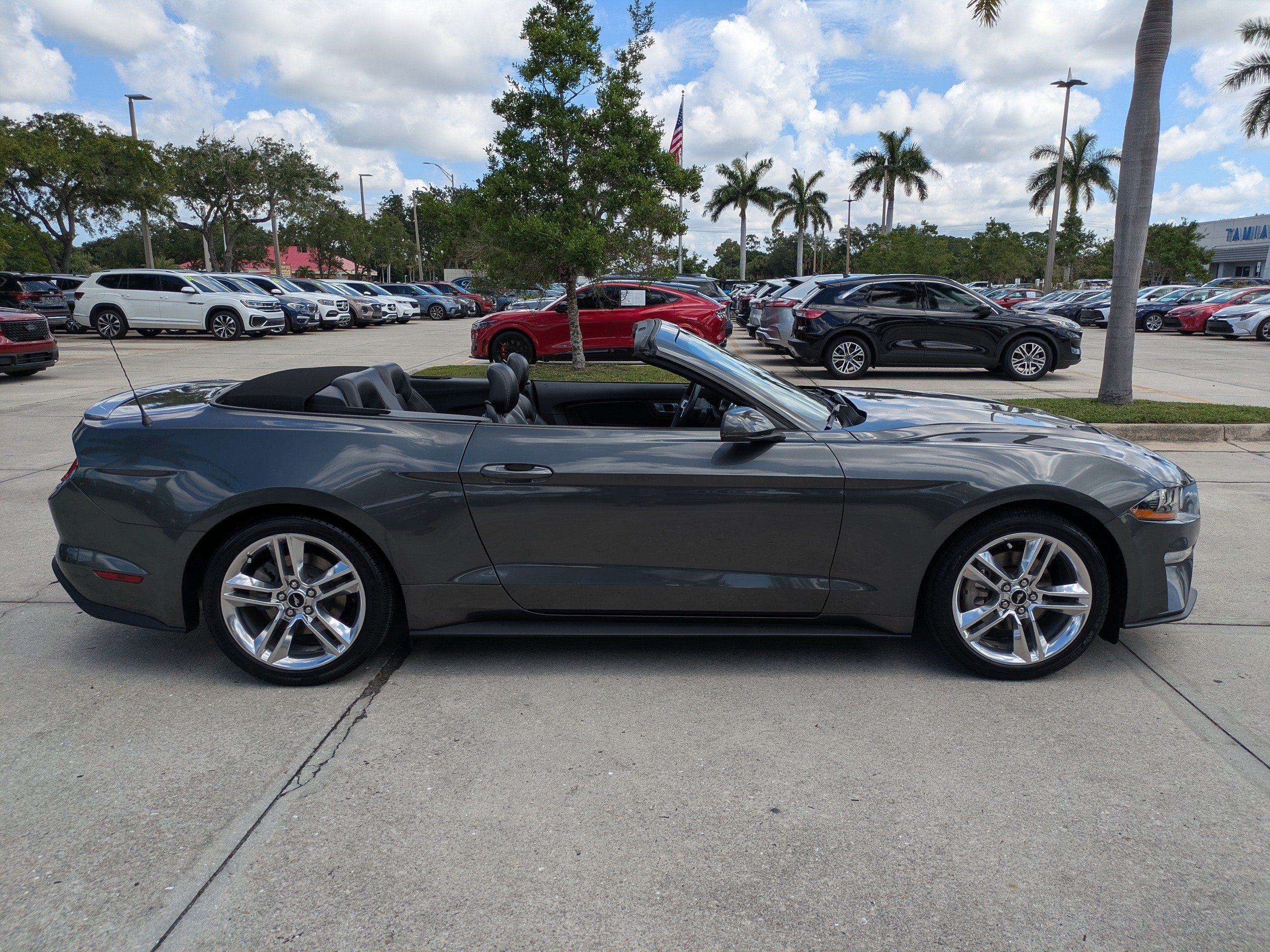 Used 2020 Ford Mustang Premium w/ Equipment Group 201A RWD image 3