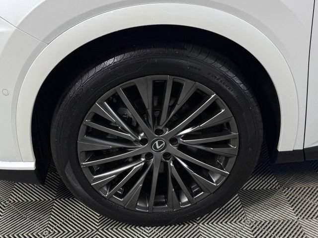 Used 2024 Lexus RX 350 FWD w/ Convenience Package image 15