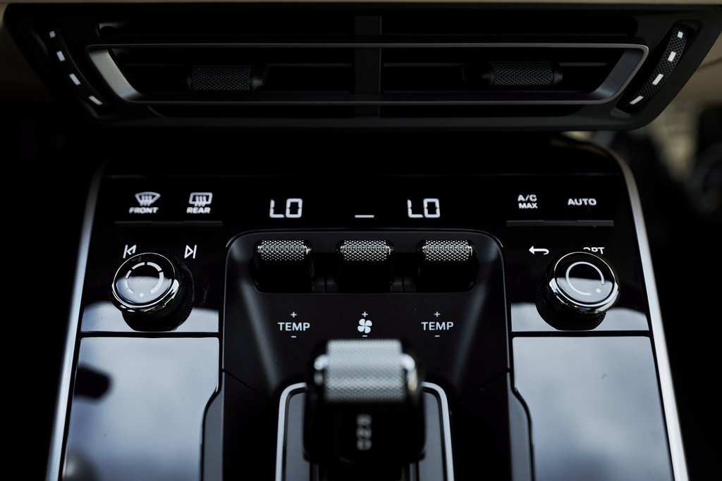 Used 2024 Porsche 911 Turbo S image 65