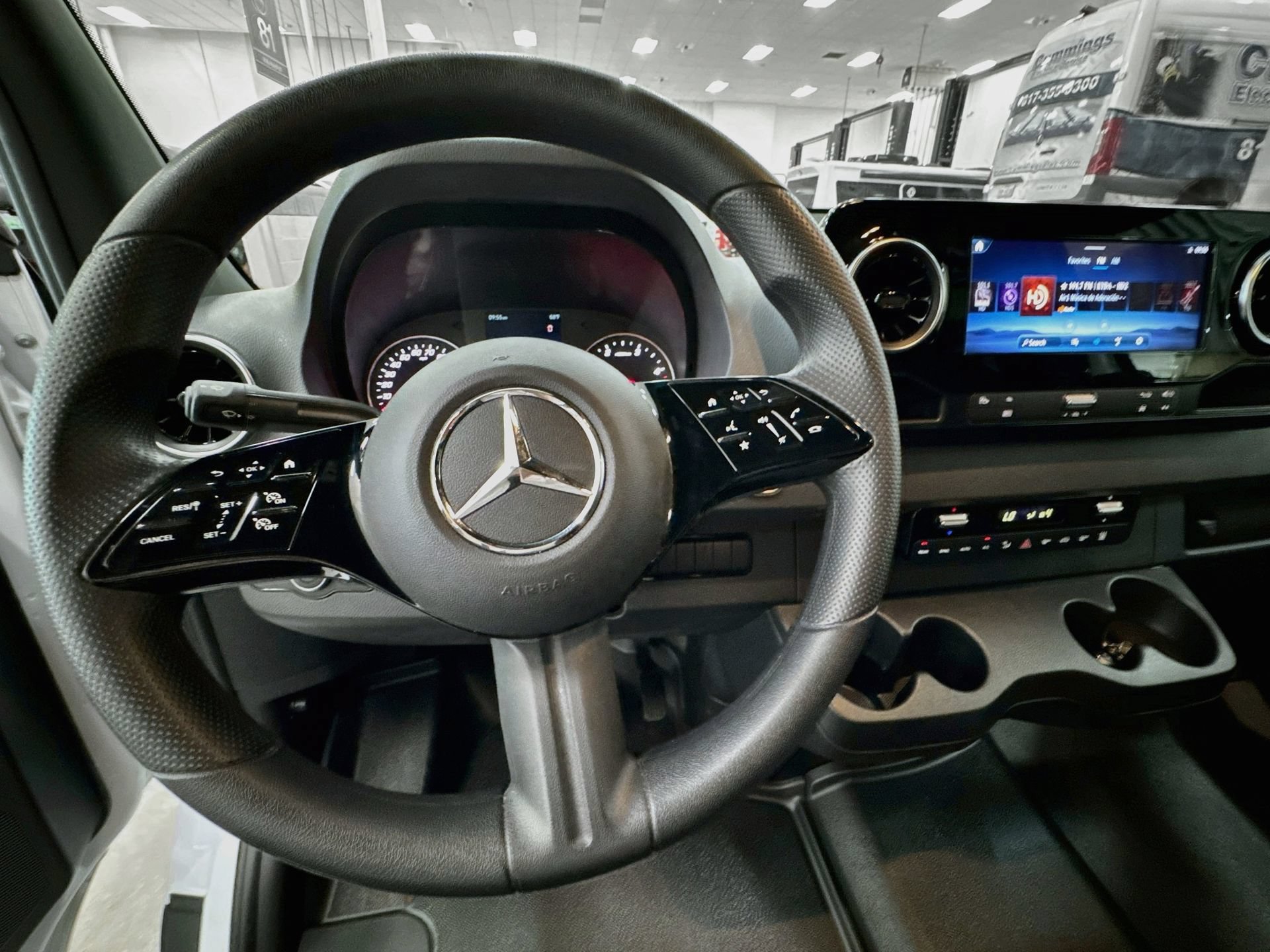 Certified 2025 Mercedes-Benz Sprinter 2500 image 21