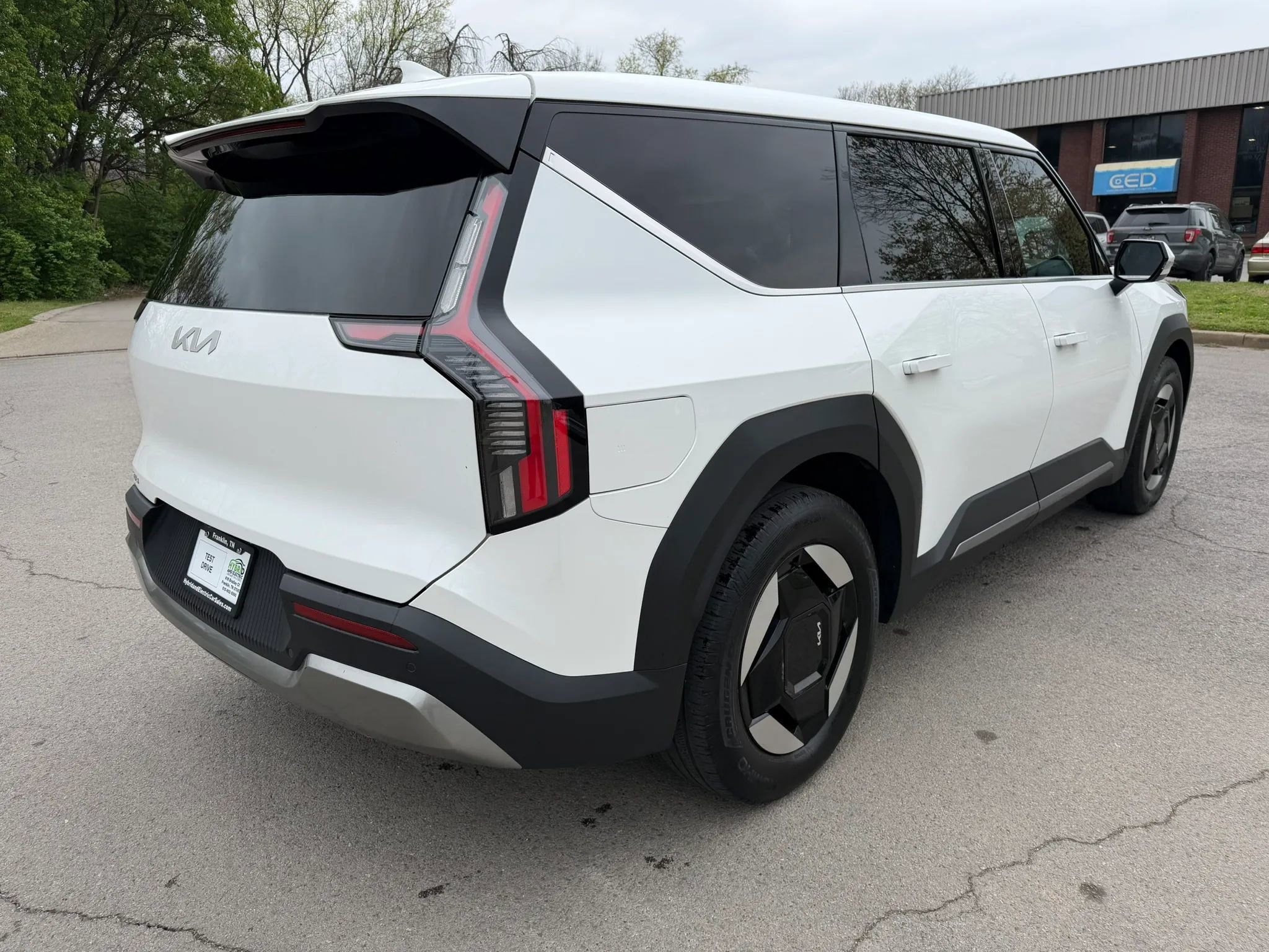 Used 2024 Kia EV9 Light image 5