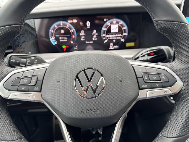 New 2026 Volkswagen Tiguan SE R-Line FWD image 14