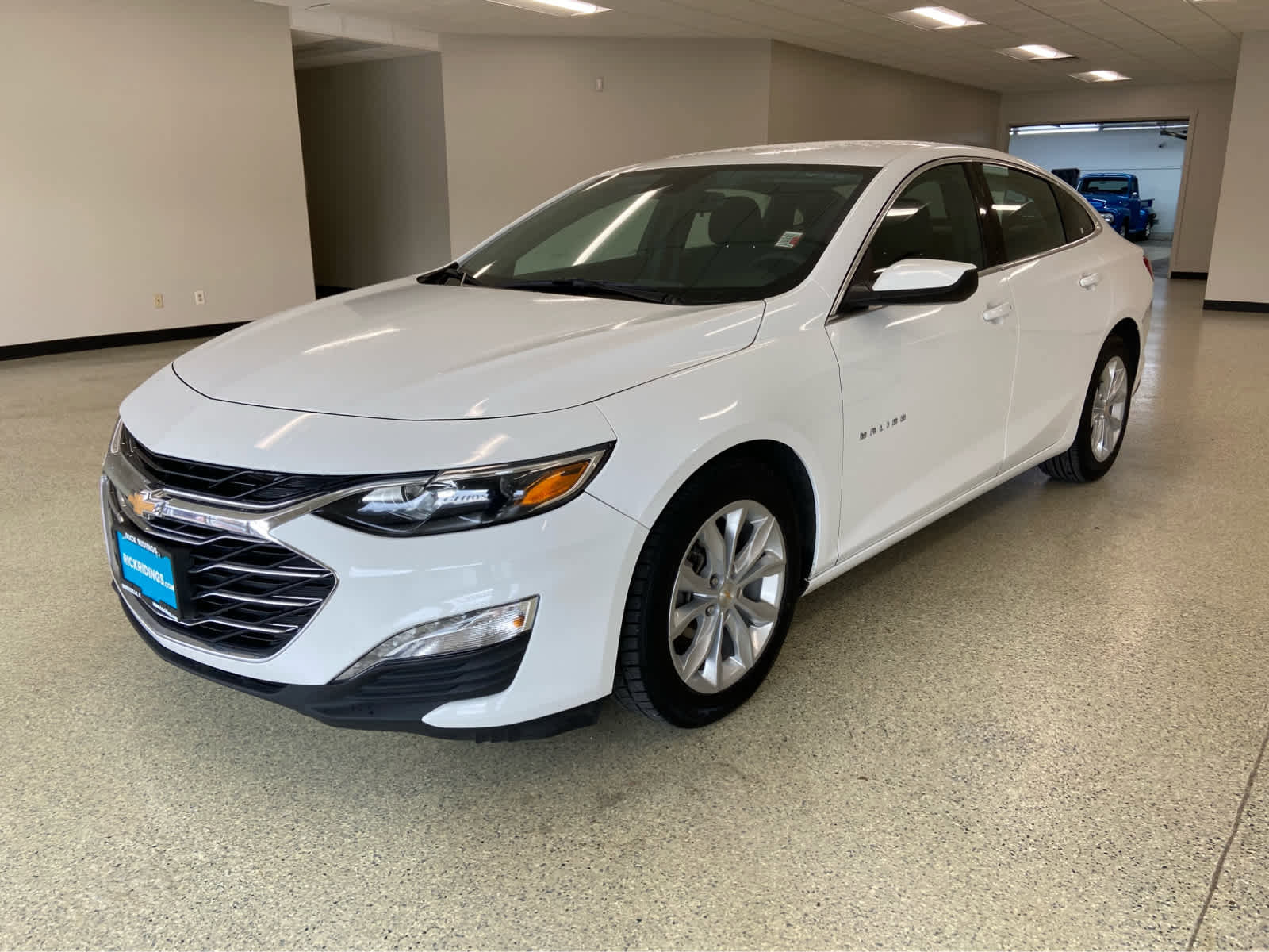 Used 2024 Chevrolet Malibu LT image 1