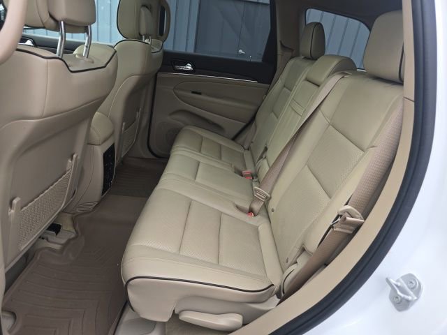 Used 2021 Jeep Grand Cherokee Overland AWD/4WD image 24