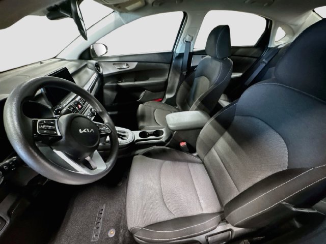 Certified 2023 Kia Forte LXS w/ LXS Technology Package FWD image 15