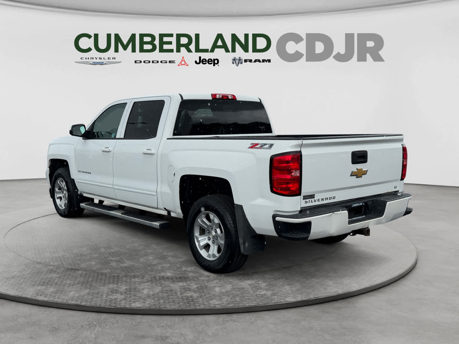 Used 2017 Chevrolet Silverado 1500 LT w/ All Star Edition AWD/4WD image 4