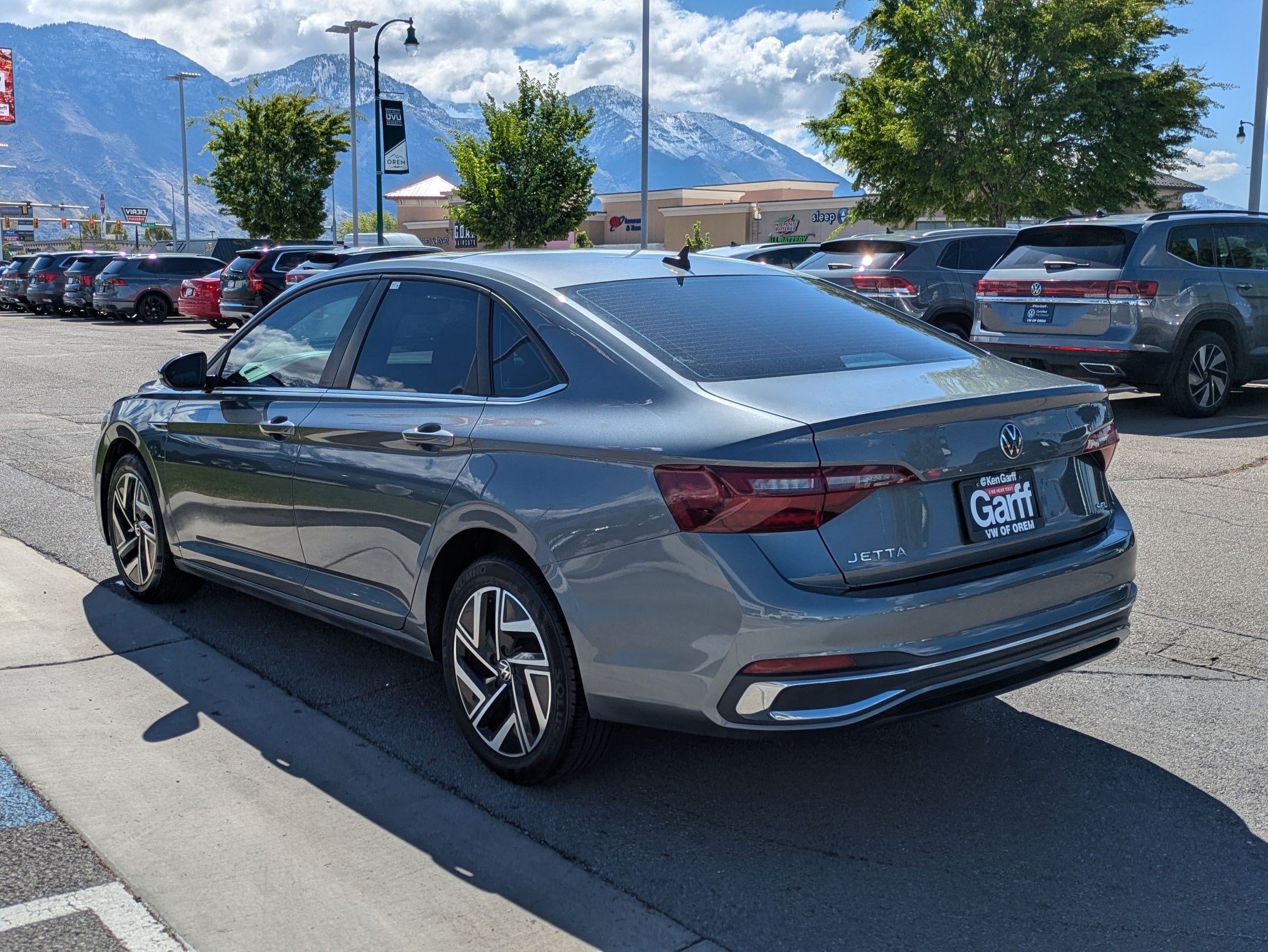 Used 2022 Volkswagen Jetta SEL FWD image 9