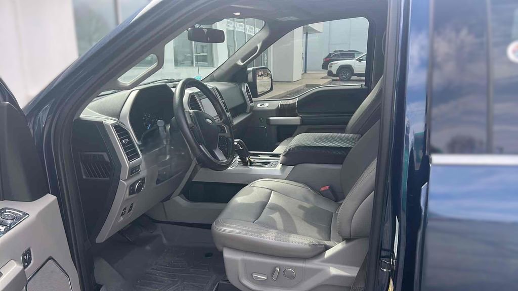 Used 2018 Ford F150 Lariat w/ Equipment Group 502A Luxury image 10