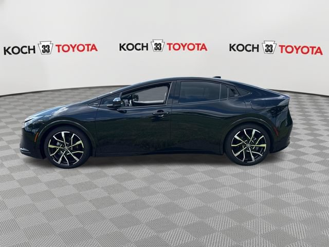 Used 2024 Toyota Prius Prime FWD image 4