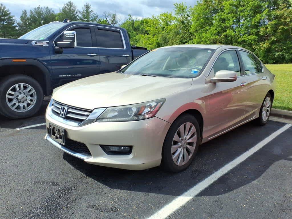Used 2014 Honda Accord EX image 2