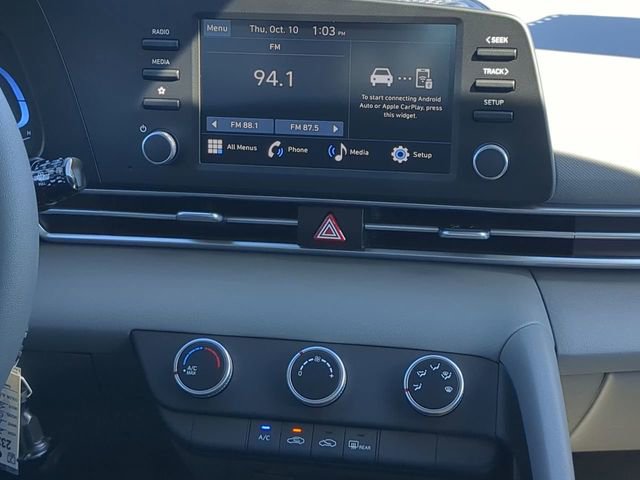 Used 2025 Hyundai Elantra SE image 16