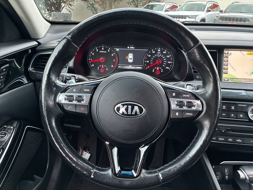 Used 2018 Kia Cadenza Limited FWD image 15