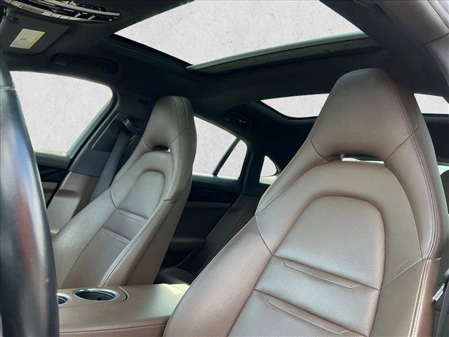Used 2018 Porsche Panamera 4S image 12