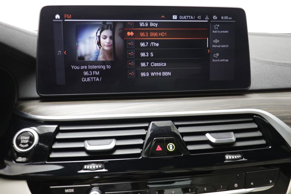 Used 2021 BMW M550i xDrive AWD/4WD image 8