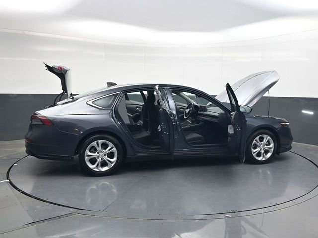 Used 2023 Honda Accord LX image 39