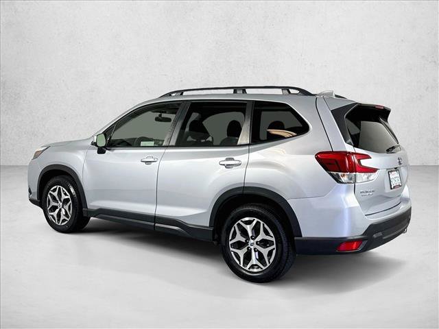 Used 2022 Subaru Forester Premium AWD/4WD image 8