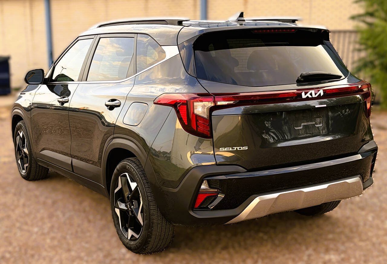 Used 2025 Kia Seltos EX FWD image 10