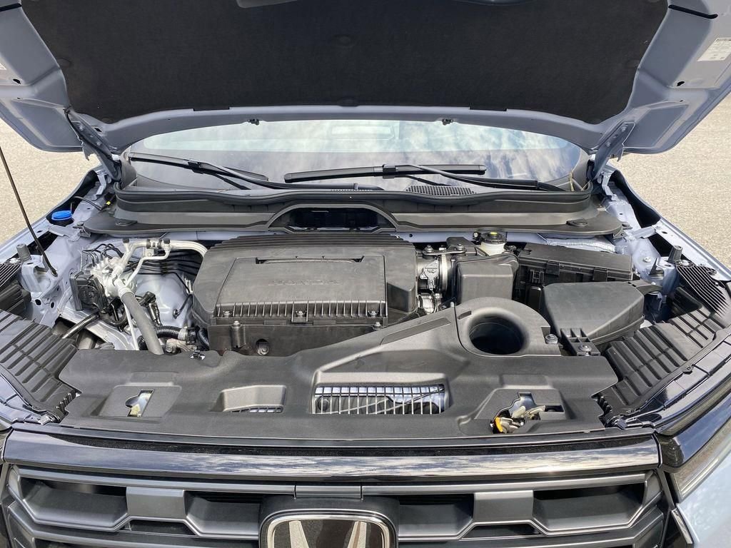 New 2026 Honda Pilot Sport image 18