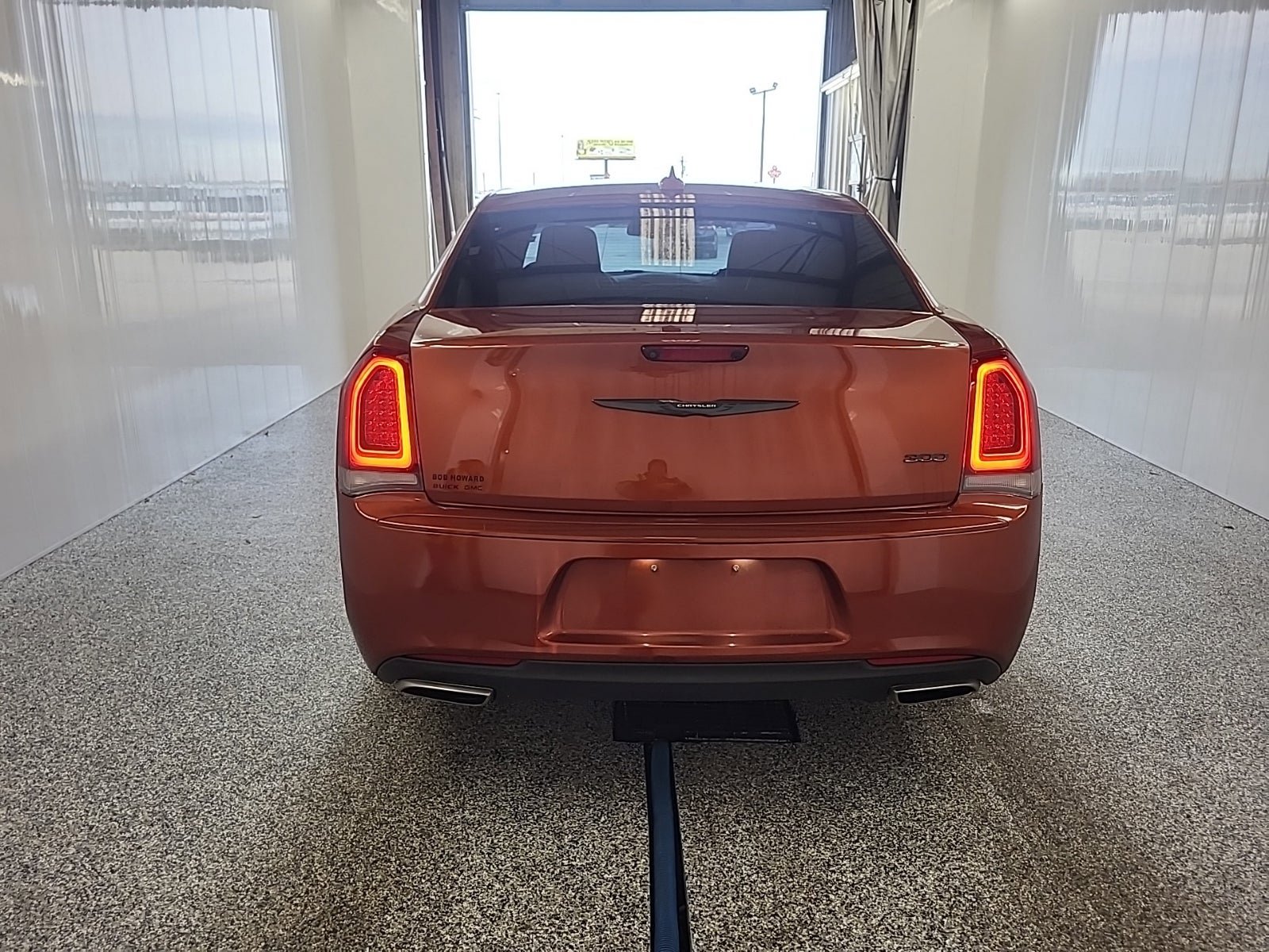 Used 2020 Chrysler 300 Touring w/ Sport Appearance Package RWD image 8
