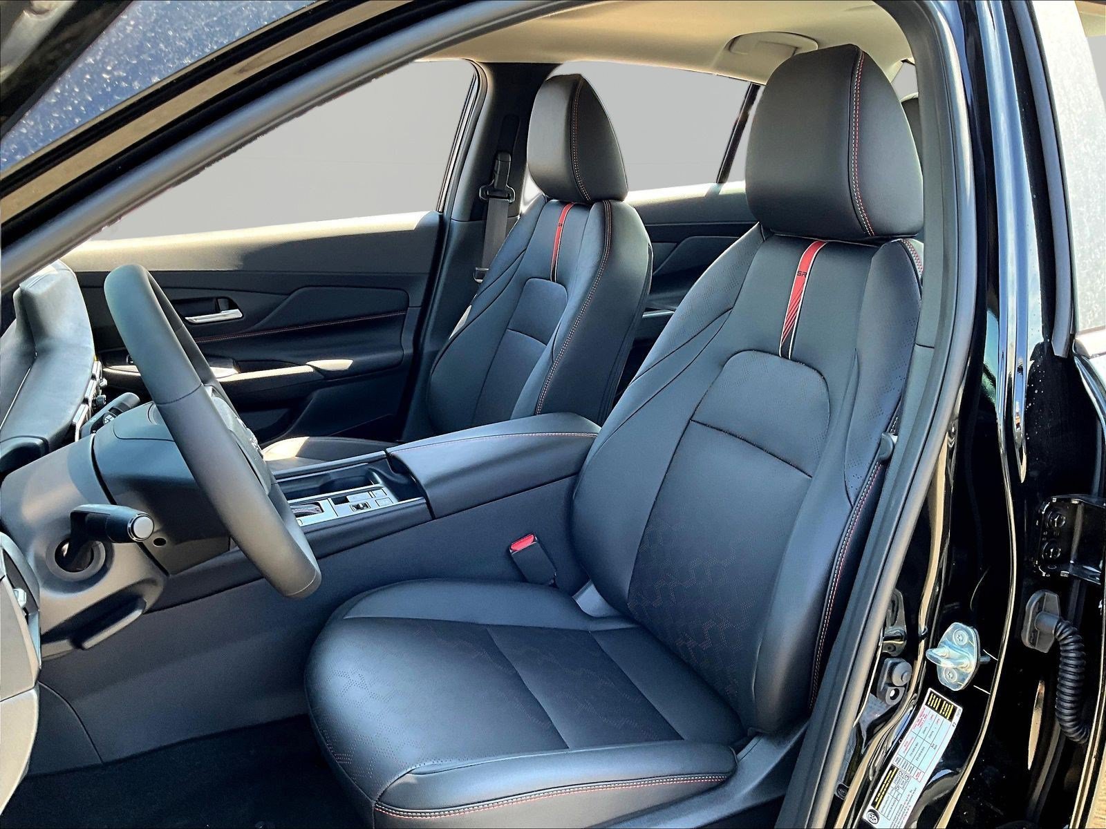 New 2027 Nissan Sentra SR w/ SR Premium Package FWD image 17