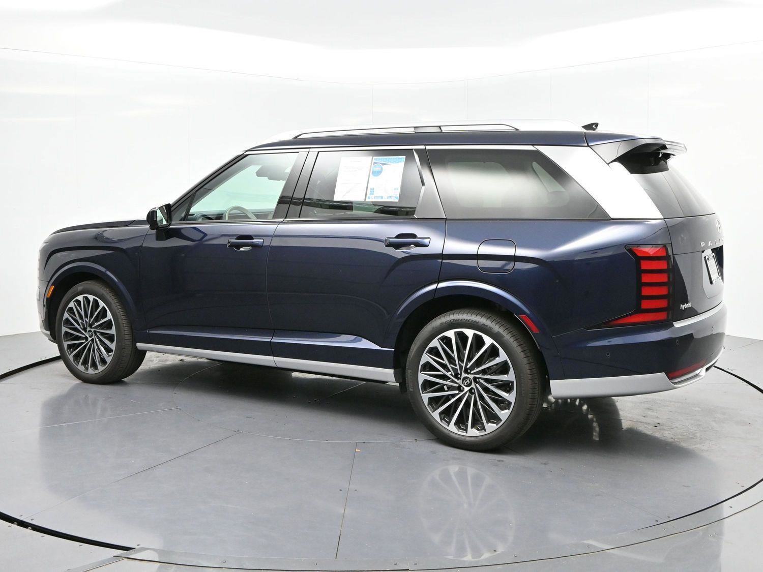 Used 2026 Hyundai Palisade Calligraphy FWD image 5
