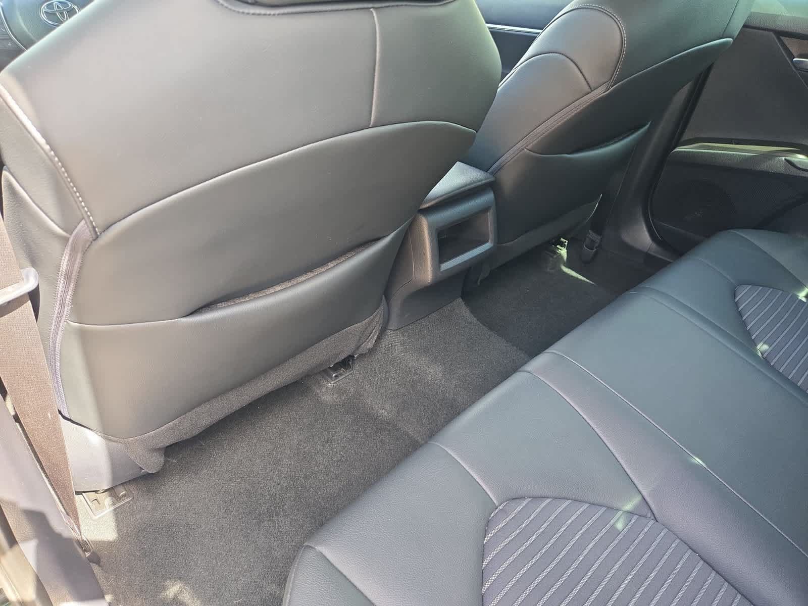 Used 2024 Toyota Camry SE FWD image 18