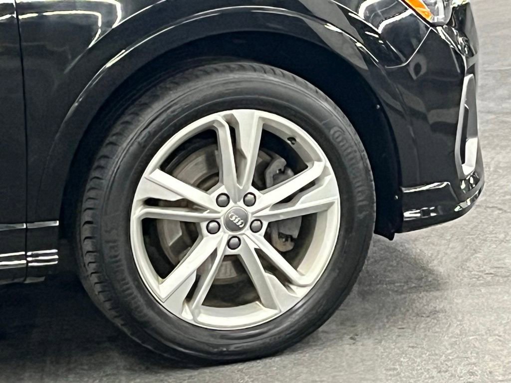 Used 2020 Audi Q3 2.0T Premium w/ Convenience Package image 39