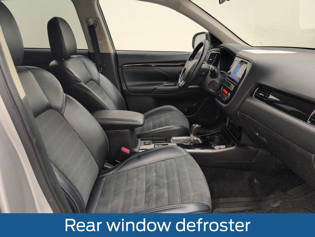 Used 2019 Mitsubishi Outlander FWD image 14