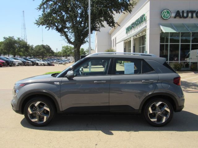 Used 2022 Hyundai Venue SEL FWD image 14
