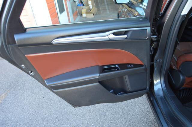 Used 2016 Ford Fusion SE w/ Equipment Group 202A image 48