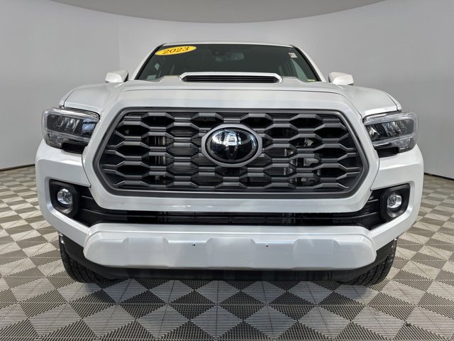 Used 2023 Toyota Tacoma TRD Sport image 2