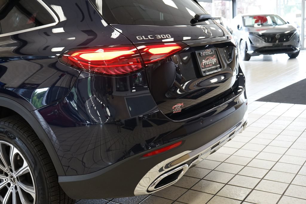 Used 2024 Mercedes-Benz GLC 300 4MATIC image 14