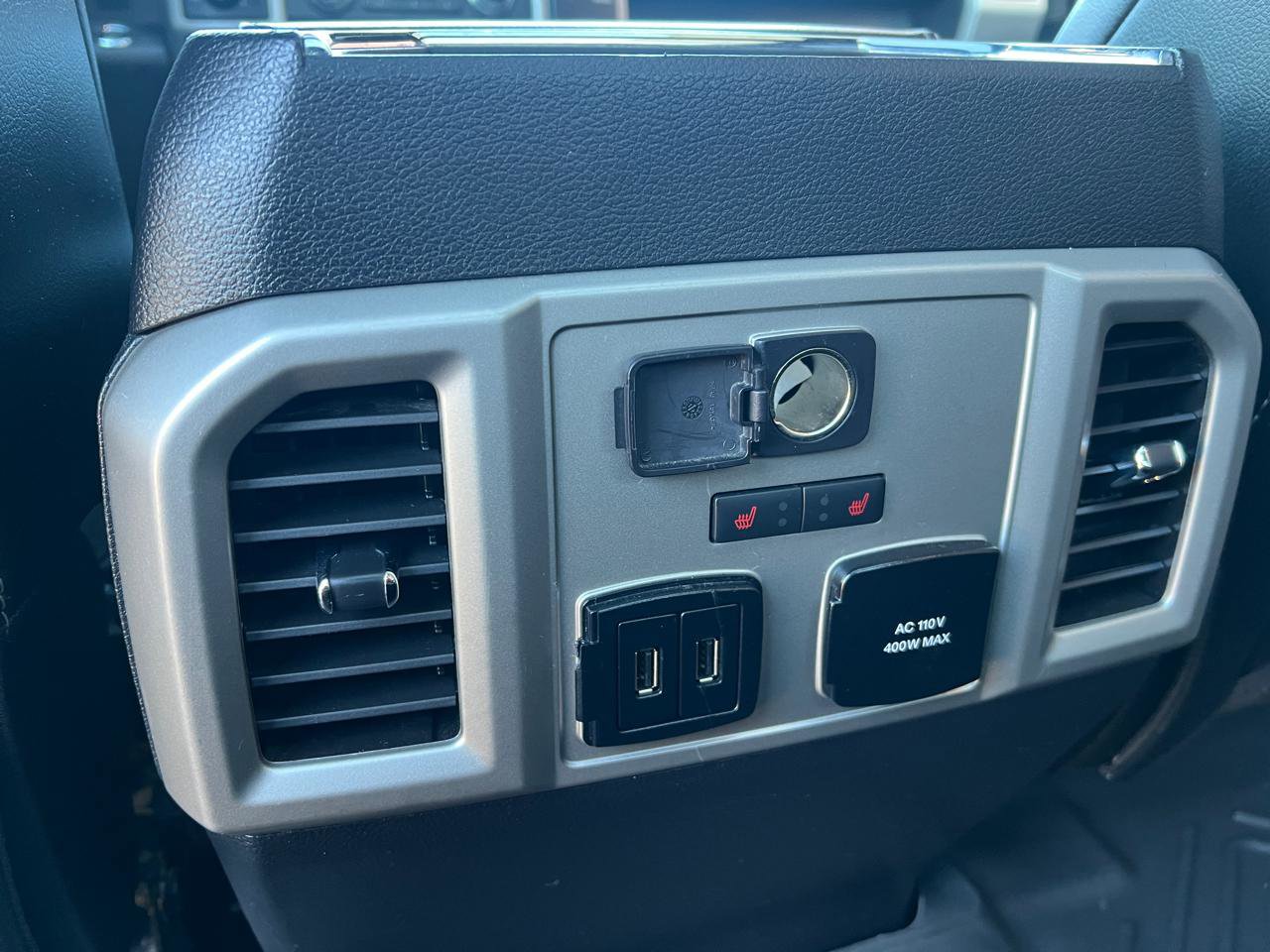 Used 2019 Ford F150 Lariat w/ Equipment Group 502A Luxury image 11