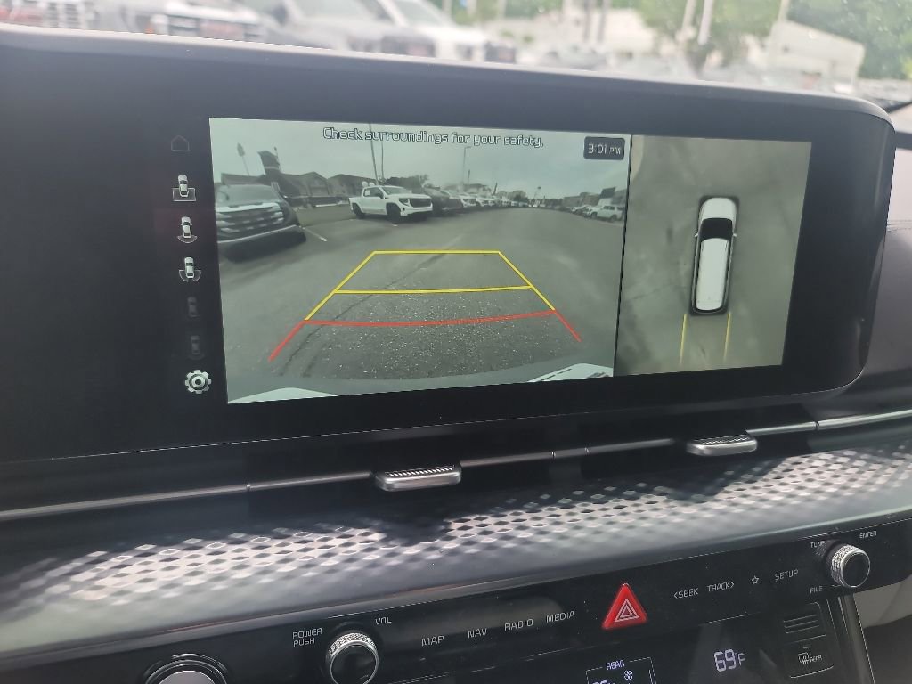 Used 2024 Kia Carnival SX Prestige FWD image 15