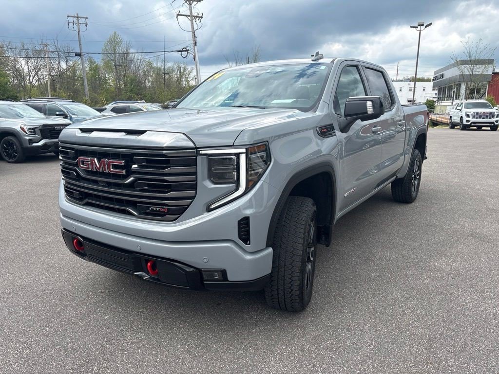 Certified 2024 GMC Sierra 1500 AT4 w/ Technology Package AWD/4WD image 3